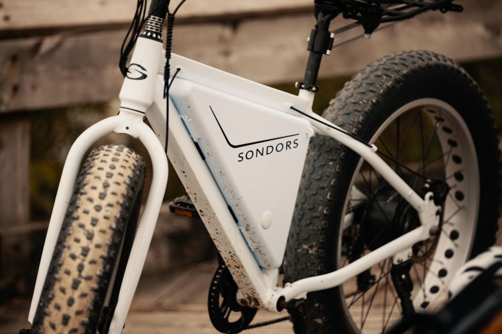 Chicago E-Bike Rider Killed in Garfield Ridge Hit-and-Run: What the Family Should Know